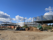 承德亞歐果仁有限公司在建杏核破碎、杏仁脫苦車間項(xiàng)目初見規(guī)模